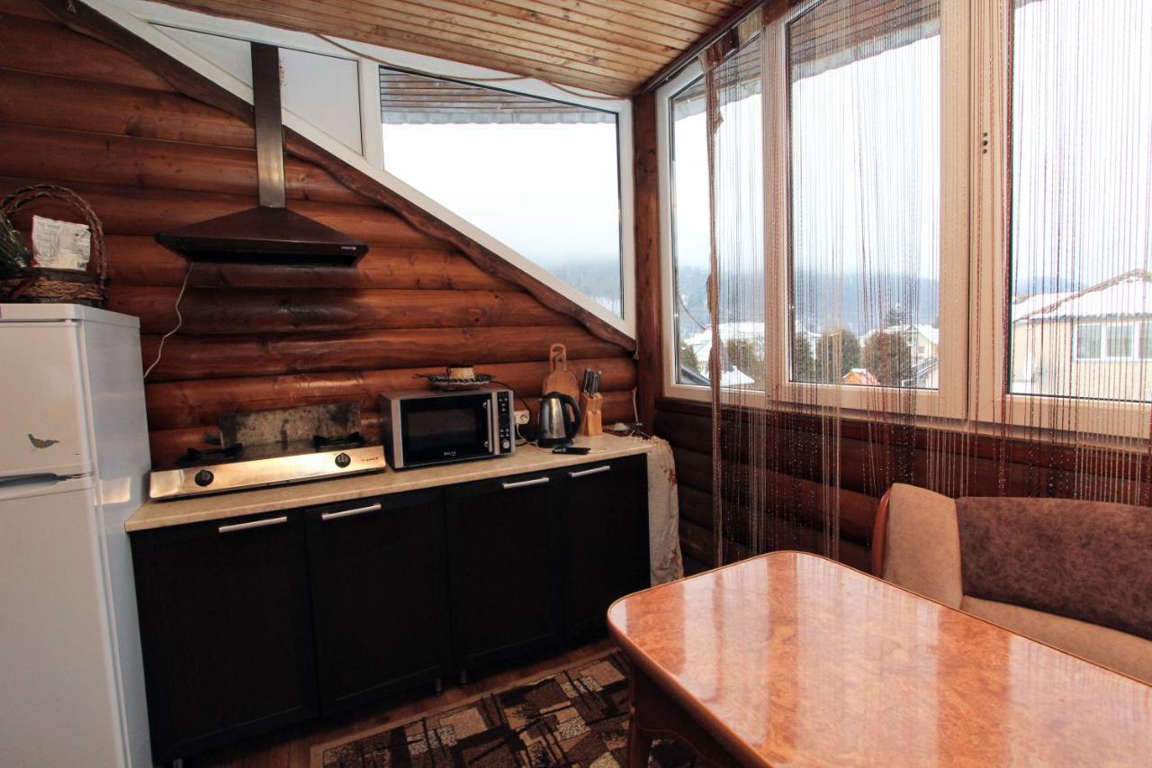 Appartement Complex "Shum Lisu" à Tatariv Extérieur photo