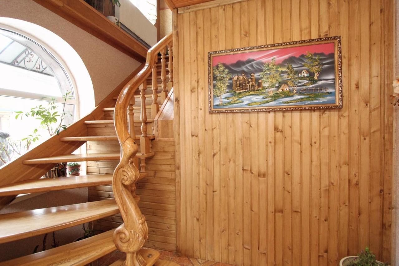 Appartement Complex "Shum Lisu" à Tatariv Extérieur photo