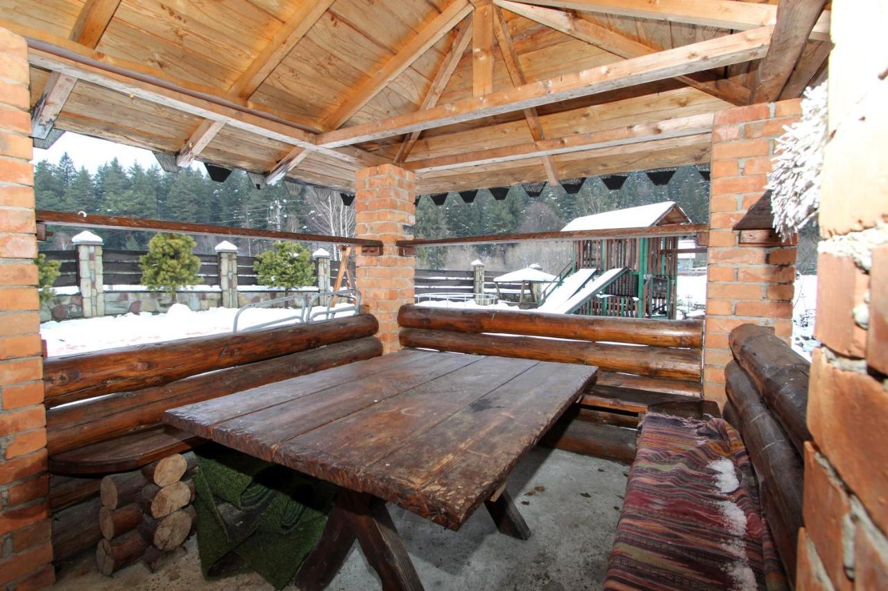 Appartement Complex "Shum Lisu" à Tatariv Extérieur photo